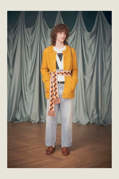 Look 38